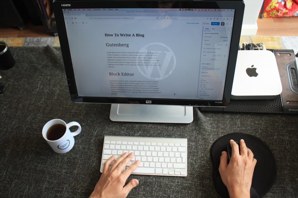 WordPress blogging with gutenberg editor.